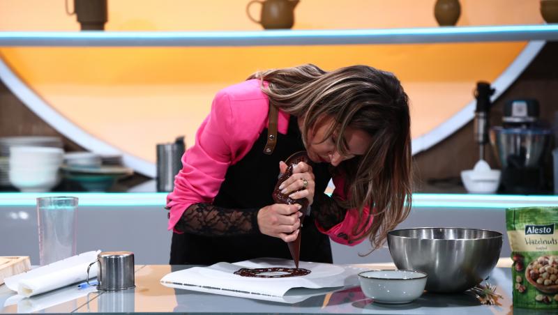 Chefi la cuțite, 14 aprilie 2025. Concurenta care i-a emoționat complet pe chefi și a primit cuțitul de trecere. Surpriza ediției