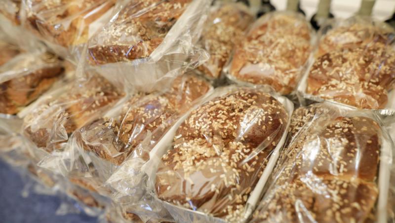 Atenție la cumpărăturile de Paște! Ce uită românii să verifice înainte de a cumpăra ouă și cozonaci. La ce trebuie să se uite