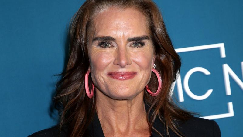 Brooke Shields s-a fotografiat în costum de baie la aproape 60 de ani. Cum arată în prezent actrița din Laguna Albastră