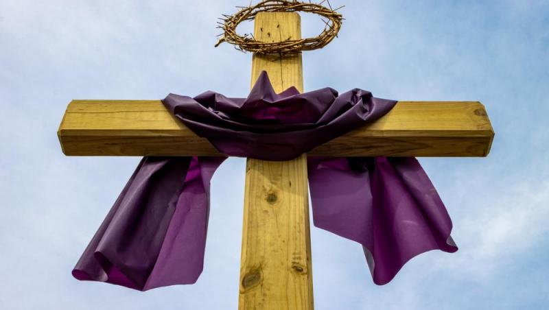 Program Denii Săptămâna Mare 2025. La ce oră încep slujbele în fiecare zi din Săptămâna Patimilor