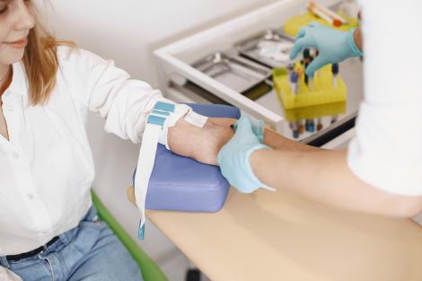 Testul NIPT în sarcină – ce înseamnă și de ce este util