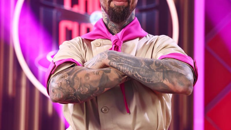 Cine sunt concurenții din echipa lui Chef Orlando Zaharia la Chefi la cuțite 2025. Ei poartă tunica mov