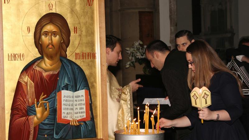 Când ajunge Lumina Sfântă de la Ierusalim. Va fi oferită tuturor delegațiilor eparhiilor Patriarhiei Române