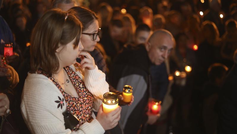 Când ajunge Lumina Sfântă de la Ierusalim. Va fi oferită tuturor delegațiilor eparhiilor Patriarhiei Române