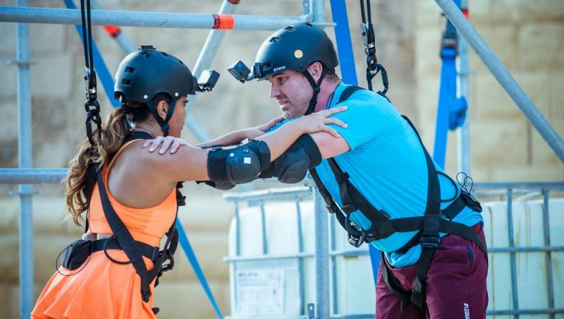 Cum se simte Bella Santiago, la două luni de la operația la genunchi. Fosta concurentă de la Power Couple s-a accidentat la schi