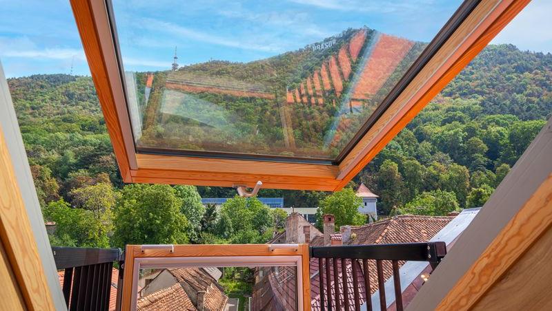 (P) Schuster Boarding House: O bijuterie arhitecturală, pusă în valoare de ferestrele și balcoanele de mansardă VELUX