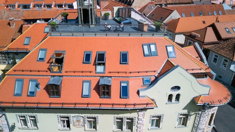 (P) Schuster Boarding House: O bijuterie arhitecturală, pusă în valoare de ferestrele și balcoanele de mansardă VELUX