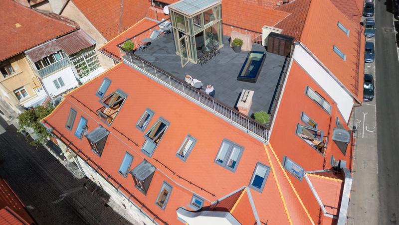 (P) Schuster Boarding House: O bijuterie arhitecturală, pusă în valoare de ferestrele și balcoanele de mansardă VELUX