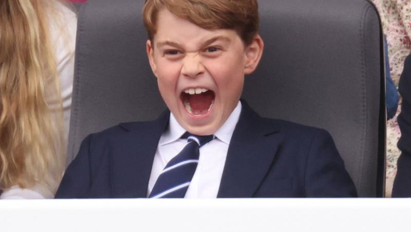 Prințul George, apariție rară în public alături de nașul lui de botez, Ducele de Westminster. Unde au fost surprinși