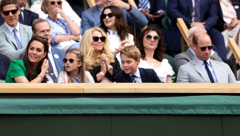 Prințul George, apariție rară în public alături de nașul lui de botez, Ducele de Westminster. Unde au fost surprinși