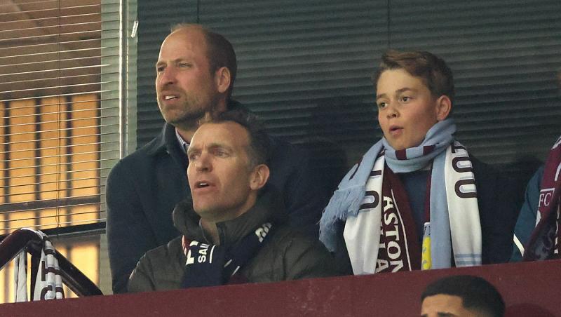 Prințul George, apariție rară în public alături de nașul lui de botez, Ducele de Westminster. Unde au fost surprinși