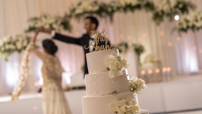 Farsa din ziua nunții i-a adus reproșuri în online. Ce a putut să-i facă un mire miresei lui | Video