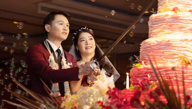 Farsa din ziua nunții i-a adus reproșuri în online. Ce a putut să-i facă un mire miresei lui | Video