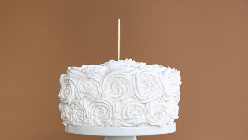 Farsa din ziua nunții i-a adus reproșuri în online. Ce a putut să-i facă un mire miresei lui | Video