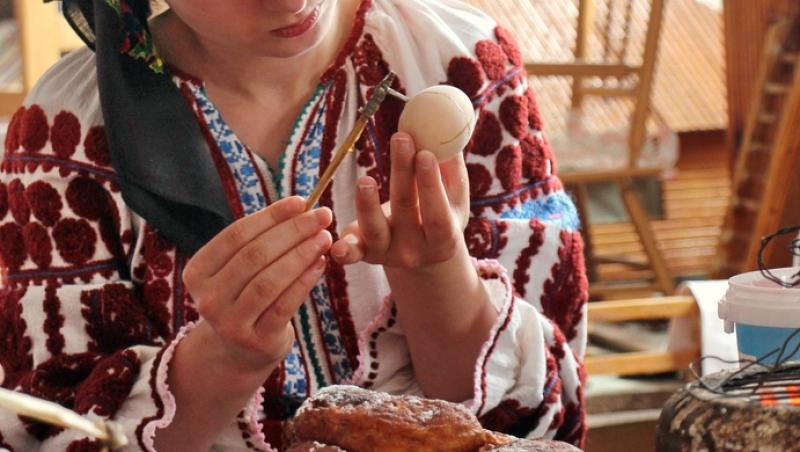 Floarea Paștelui, unul dintre cele mai populare motive pentru încondeierea ouălor. Ce semnificație are