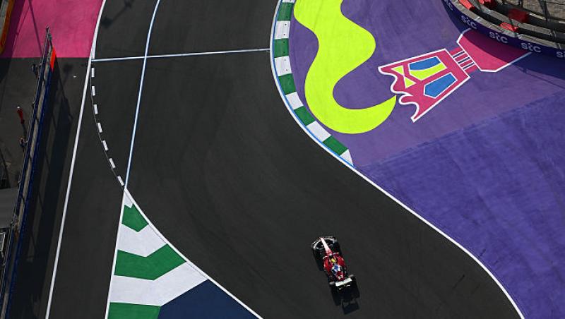 Urmărește acum cursa din Formula 1™ pentru Marele Premiu al Arabiei Saudite, LIVE pe Antena 3 CNN și în AntenaPLAY