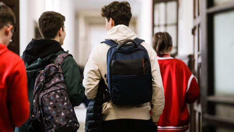 Câte zile libere au elevii de 1 Mai 2025. Cât durează minivacanța pentru copii și profesori