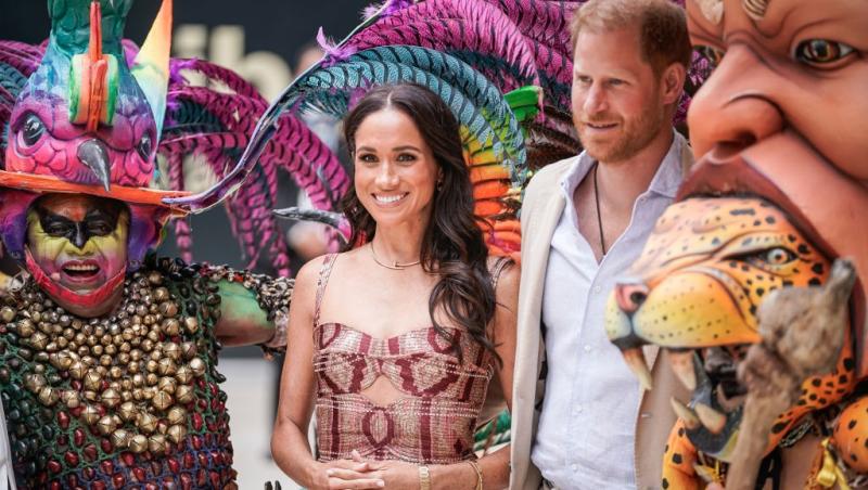 Meghan Markle alături de soțul ei, ambii îmbrăcați casual, la un carnaval