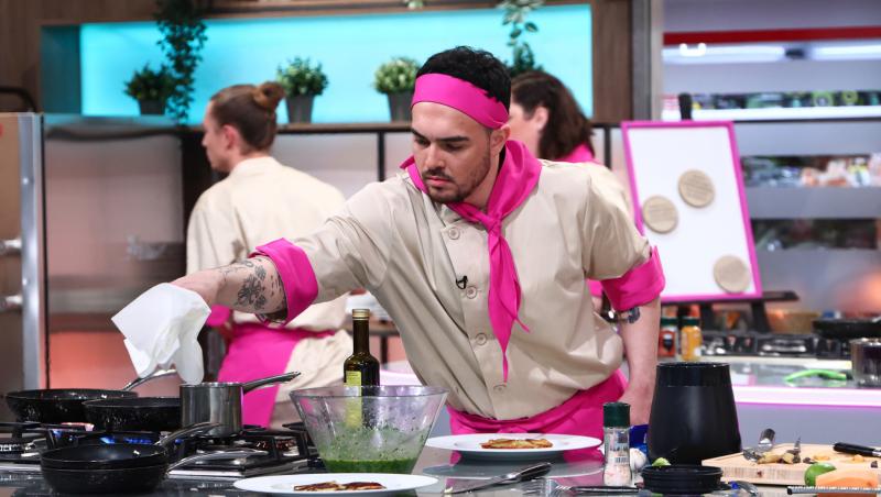 Chefi la cuțite, 22 aprilie 2025. Ce concurent a părăsit competiția după duel și de ce a ajuns Chef Orlando Zaharia la spital