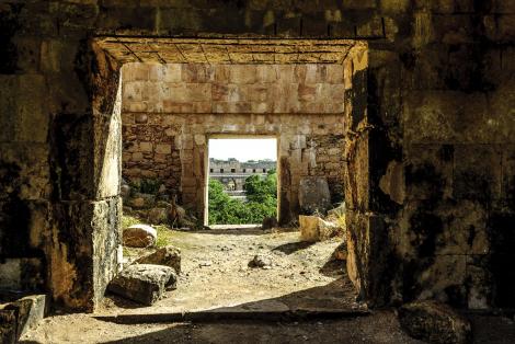 „Poarta către Infern” descoperită sub o piramidă din Mexic. Ce se ascundea în tunelul misterios