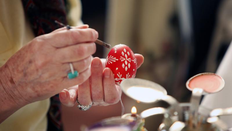 Cât se ține pasca la frigider. După câte zile nu mai poate fi consumată