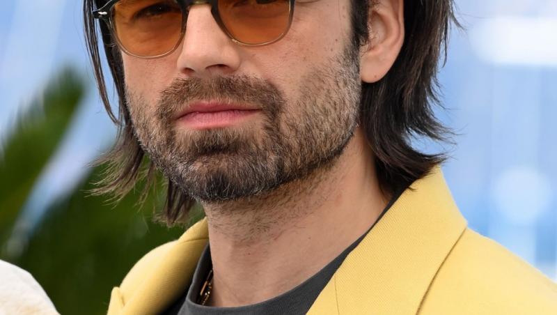 Sebastian Stan a vorbit deschis despre copilăria în România, după ce a părăsit țara acum 30 ani. Ce a declarat pentru Vanity Fair