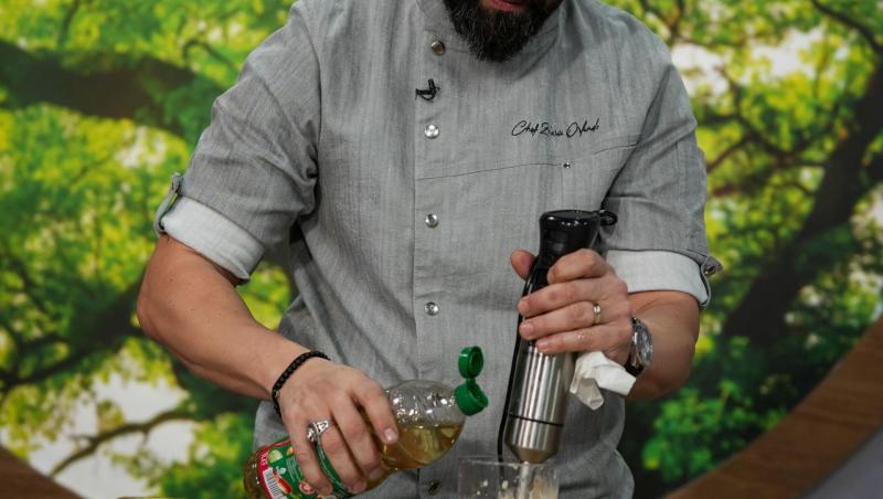 Mesajul transmis de chef Orlando Zaharia după accidentarea de la Chefi la cuțite: „Am plecat la spital, am fost operat și...”