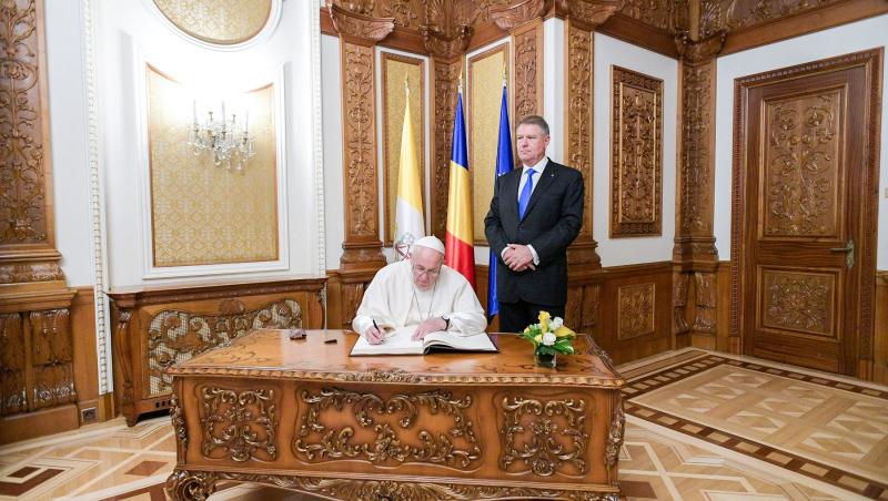Zi de doliu național pentru Papa Francisc în România. Ce presupune acestă măsură