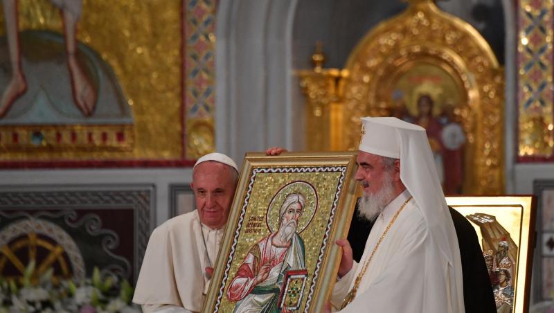 Zi de doliu național pentru Papa Francisc în România. Ce presupune acestă măsură