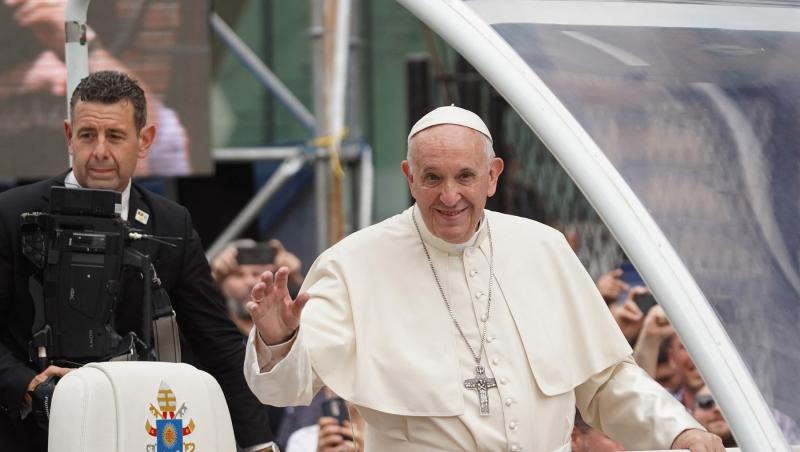 Zi de doliu național pentru Papa Francisc în România. Ce presupune acestă măsură