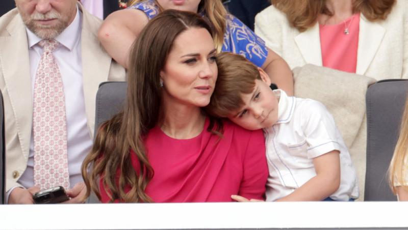 Prințul Louis a împlinit 7 ani. Prințul și Prințesa de Wales au publicat un nou portret care să marcheze momentul