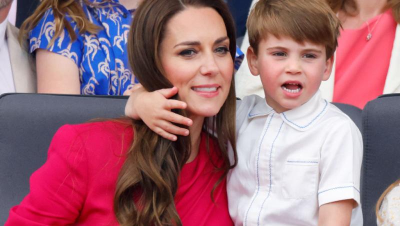 Prințul Louis a împlinit 7 ani. Prințul și Prințesa de Wales au publicat un nou portret care să marcheze momentul