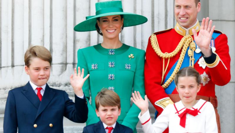 Prințul Louis a împlinit 7 ani. Prințul și Prințesa de Wales au publicat un nou portret care să marcheze momentul