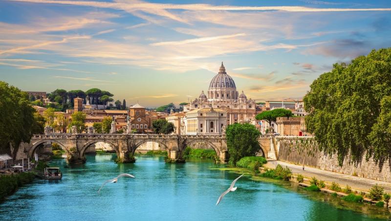 Prețul cazărilor la Roma au crescut vertiginos după decesul Papei Francisc. Cât trebuie să plătești pentru o noapte