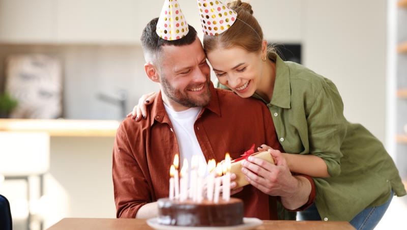 De ce se sărbătoresc zilele de naștere. Care este originea tradiției și cum s-a schimbat de-a lungul timpului