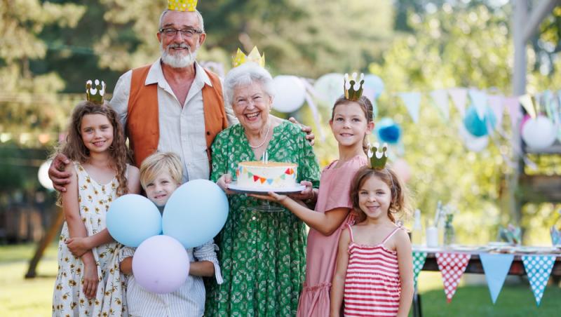 De ce se sărbătoresc zilele de naștere. Care este originea tradiției și cum s-a schimbat de-a lungul timpului