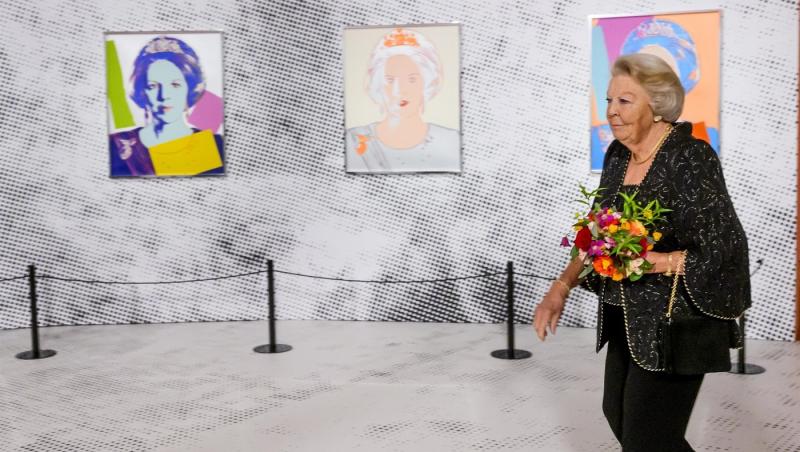 Obiecte de artă aruncate la gunoi de Primărie. Mai bine de 40 de opere de artă valoroase au ajuns la pubele. Cum a fost posibil