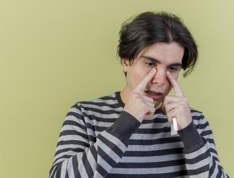 (P) Ai nasul înfundat mereu? Află ce afecțiuni pot sta la bază