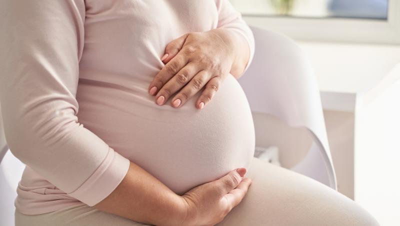 O femeie a născut în copac. Care a fost cauza nașterii atipice