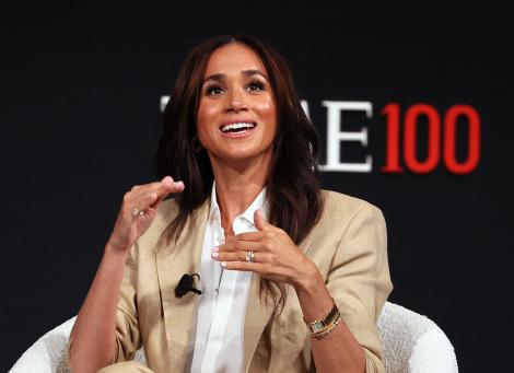 Meghan Markle, detaliu vestimentar criticat de internauți. Ținuta elegantă a costat o mică avere, dar degeaba