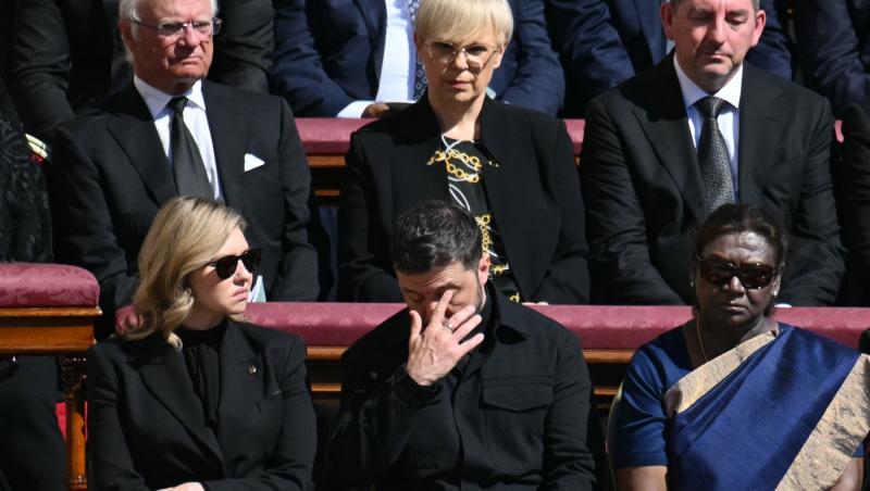 Olena Zelenska, soția lui Volodimir Zelenski, apariție copleșitoare la înmormântarea Papei Francisc. Ce detaliu a atras atenția