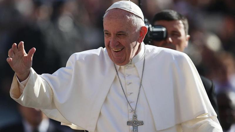 Imagini emoționante de pe ultimul drum al Papei Francisc. A fost transportat cu papamobilul până la Biserica Maria Maggiore