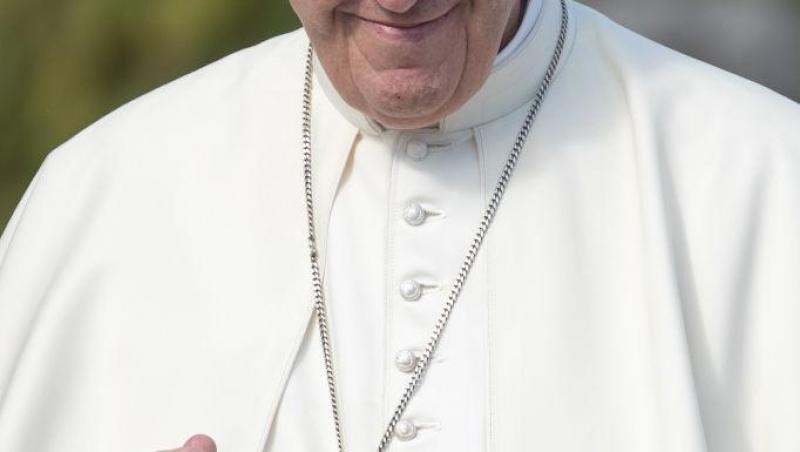 Imagini emoționante de pe ultimul drum al Papei Francisc. A fost transportat cu papamobilul până la Biserica Maria Maggiore