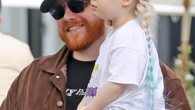 Rupert Grint, actorul din Harry Potter, a devenit tată pentru a doua oară, în secret. Imaginea adorabilă prin care a dat vestea