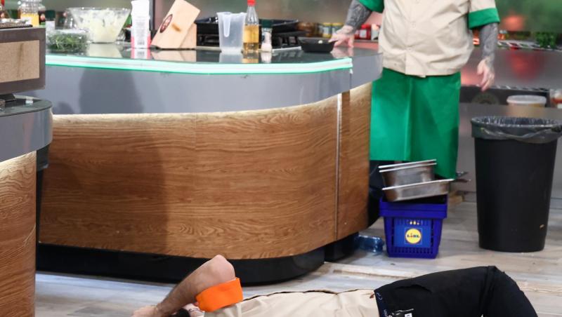 Provocare grea la Chefi la cuțite. Situație tensionată pentru Chef Richard în timpul gătitului: „Nu mai puteam sta în picioare”