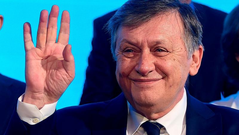 Cât au cheltuit candidații la prezidențiale pentru campania electorală până în prezent. Cine e cap de listă