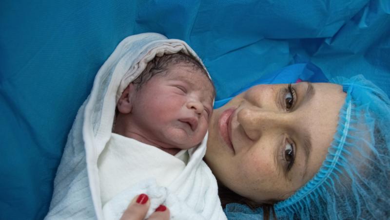 Turcia ia o decizie care stârnește controverse la nivel mondial. De ce și unde se interzic nașterile prin cezariană