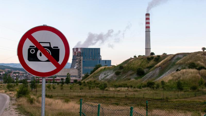 Din 17 aprilie nu se mai pot face poze în locurile publice din unele orașe. Ce țară a adoptat legea și la ce sumă se ridică amenda