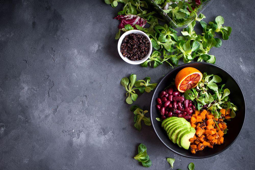 Dieta mediteraneană vs. dieta vegetariană. Care sunt diferențele dintre ele