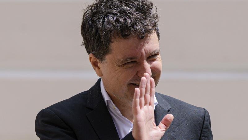 Cotele la casele de pariuri ale candidaților la alegerile prezidențiale 2025. Cine are cele mai mari șanse să câștige turul 2